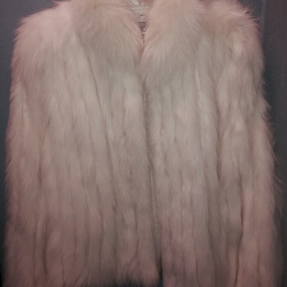 White Coat - Picture 1 of 2